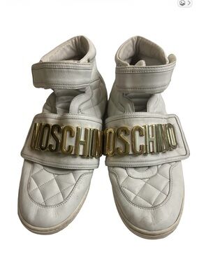 Moschino men  White Quilted High-Top Sneakers with Gold Logo Strap, pre-owned